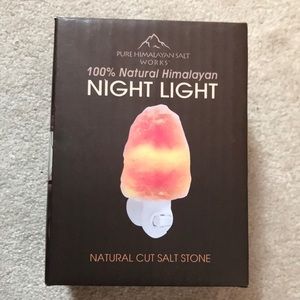 Nwt nightlight ! So pretty !